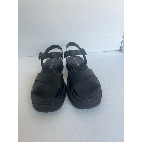 Crown Vintage Cleona Black Leather Strappy Platform Buckle Square Toe Sandal 8M - Picture 4 of 11